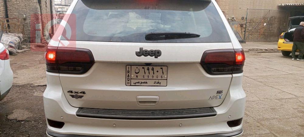 جیپ گراند شیرۆکی